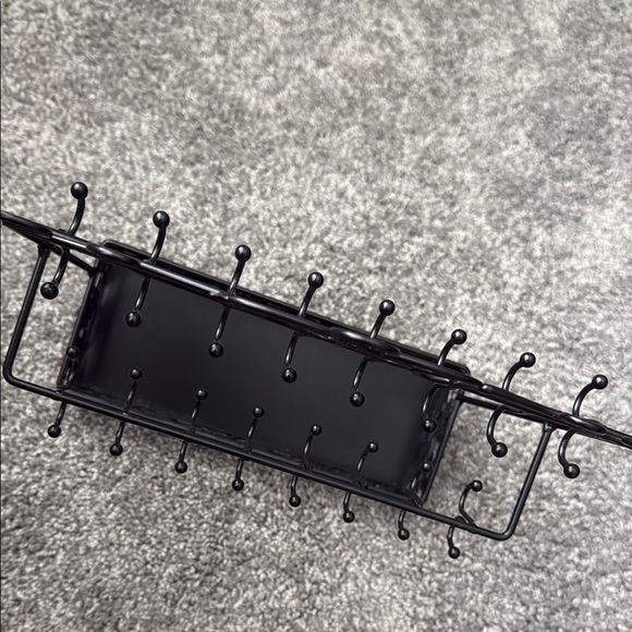 Black Metal Jewelry Organizer Stand - Picture 2 of 5